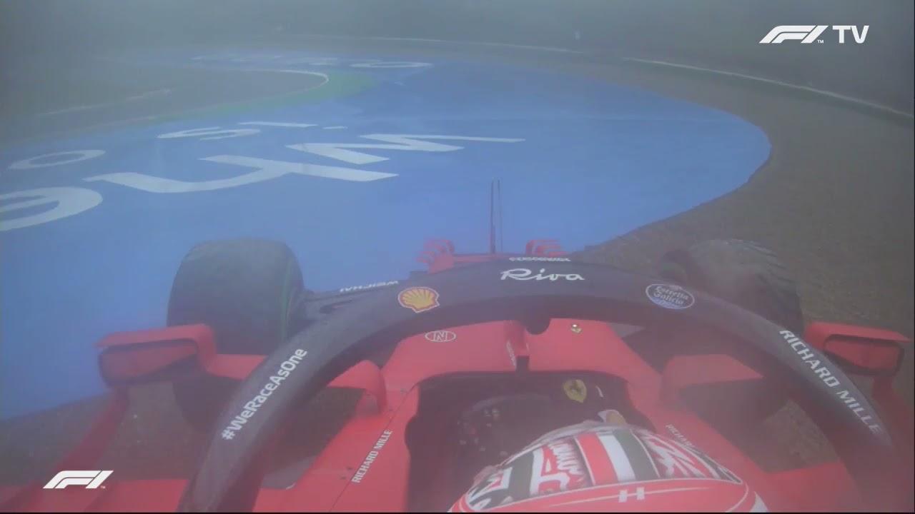 Leclerc wykręca bączka na dojeździe do pól starotwych, fot. F1 na YT.