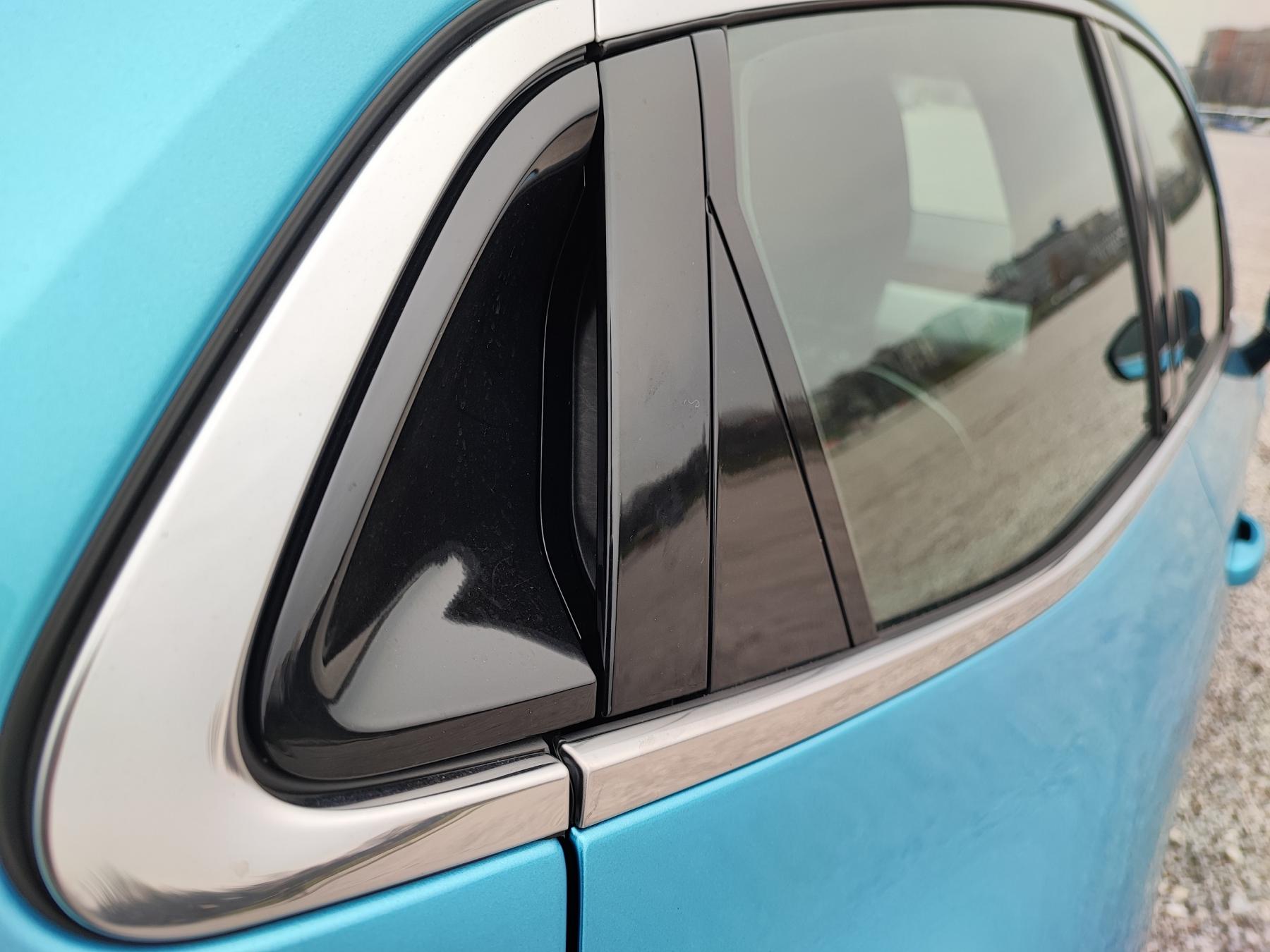 Renault Clio - klamka tylnych drzwi